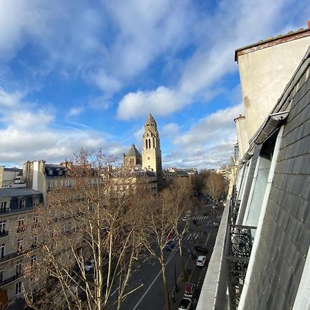 The Eiffel Tower Room Paris Exterior photo