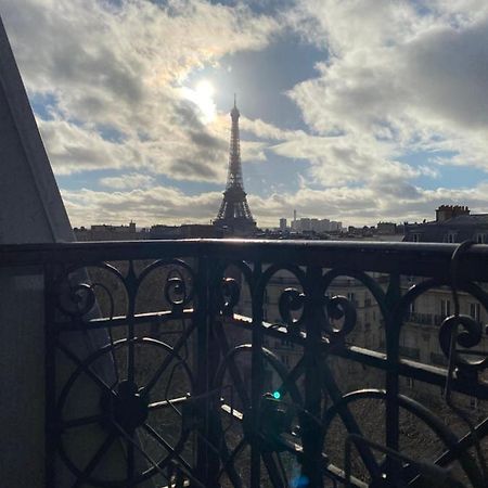 The Eiffel Tower Room Paris Exterior photo